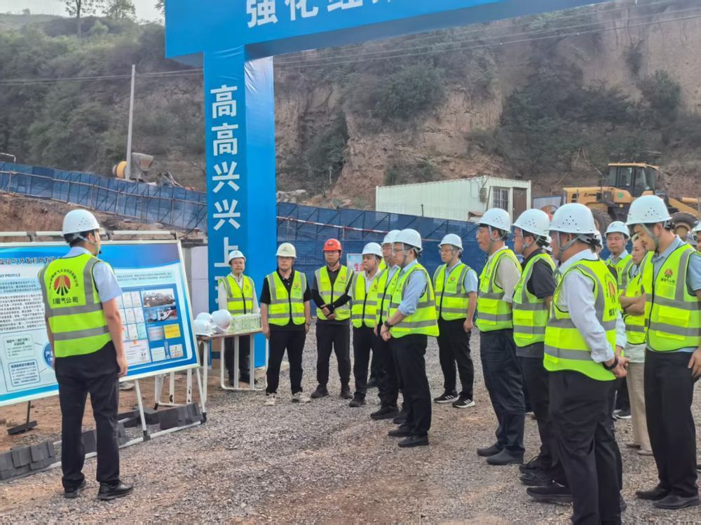 國家能源局煤炭司瓦斯辦主任陳磊一行深入王峰煤礦瓦斯綜合治理項(xiàng)目現(xiàn)場檢查