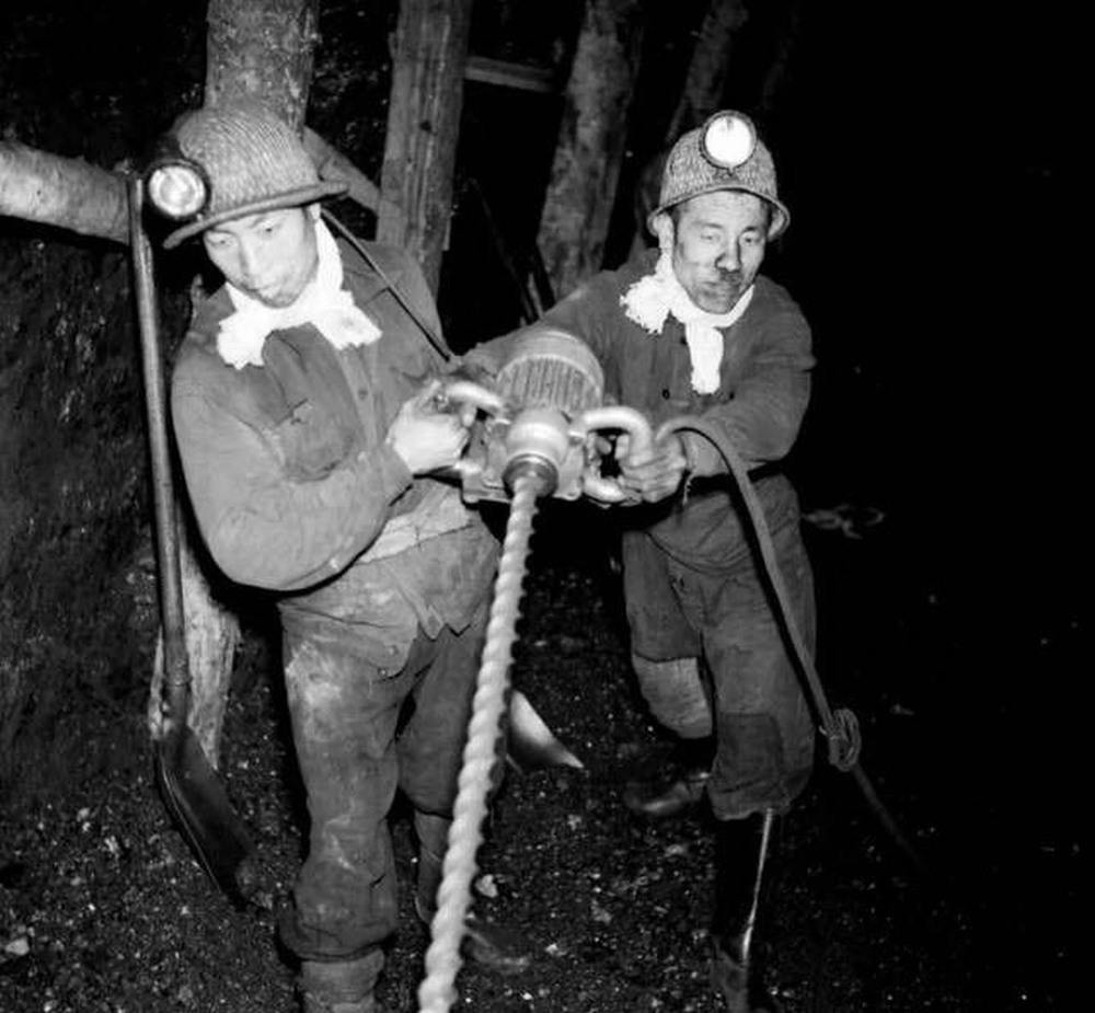 地火丹心照征程--陜煤建設(shè)者奮進之歌