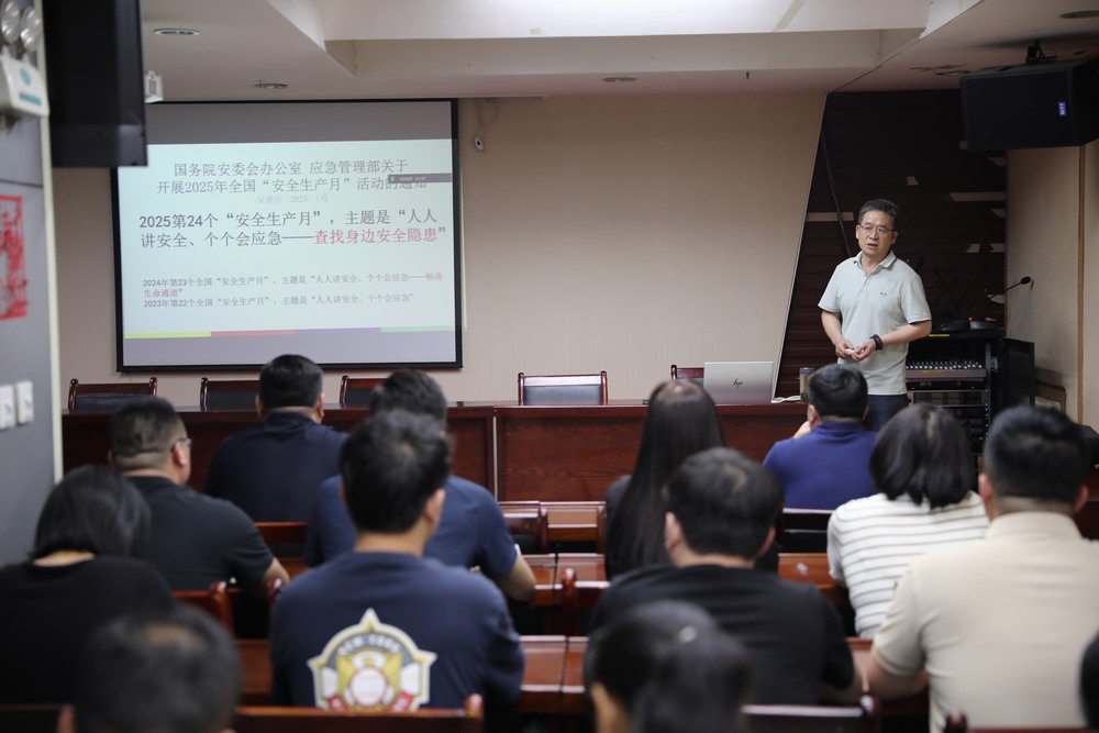 陜煤建設(shè)路橋分公司以宣傳為墨，繪就安全發(fā)展新圖景