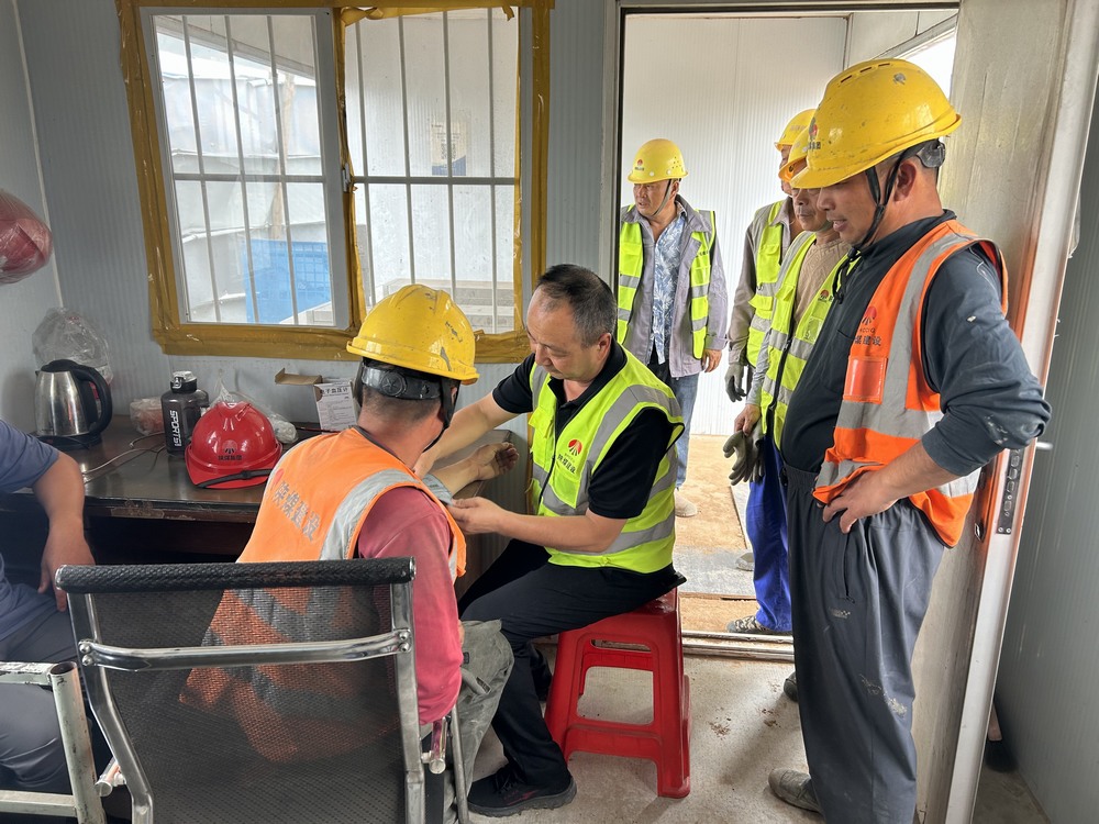 陜煤建設(shè)銅煤公司：高溫“烤”驗(yàn)下的暖心守護(hù)