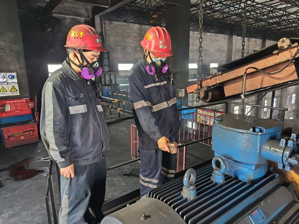 陜煤建設(shè)洗選煤運(yùn)營(yíng)公司澄合山陽(yáng)運(yùn)營(yíng)項(xiàng)目部：烈日炙烤，他們的堅(jiān)守最“滾燙”