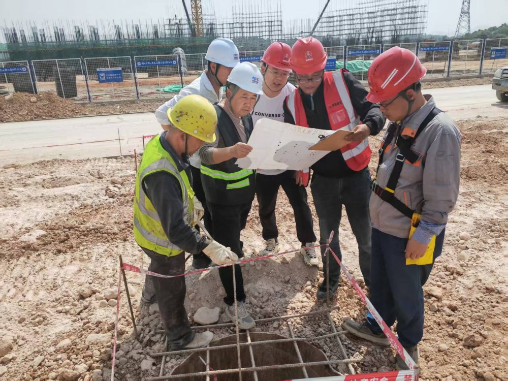 陜煤建設(shè)天工公司：“黨建＋”匯聚磅礴力量，驅(qū)動(dòng)高質(zhì)量發(fā)展新引擎