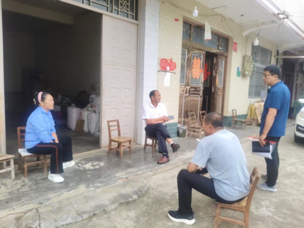 陜煤建設(shè)定點(diǎn)幫扶村：烤煙用地流轉(zhuǎn)穩(wěn)步推進(jìn) 鋪就鄉(xiāng)村振興“新坦途”