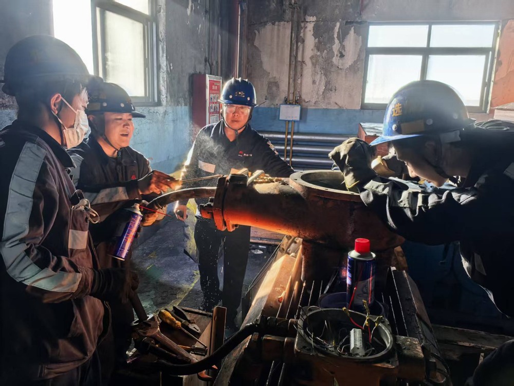 陜煤建設(shè)洗選煤運營公司：“破擊利刃”  把脈冬季運輸安全