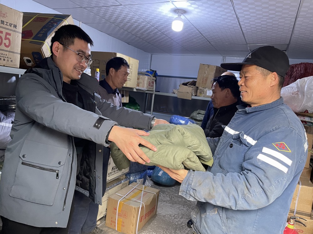 陜煤建設(shè)礦建二公司：凜冬有溫度 后勤強動力