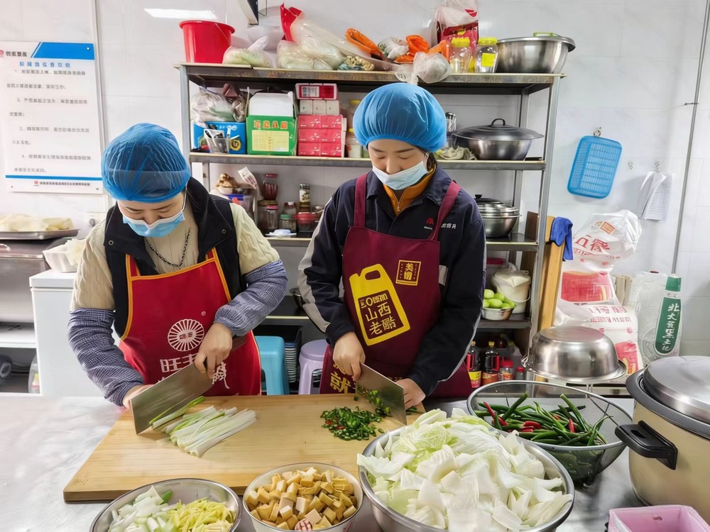 陜煤建設(shè)洗選煤運(yùn)營公司第五項目部：以民聲“溫度”標(biāo)注幸?！翱潭取?></div>
                                <div   id=