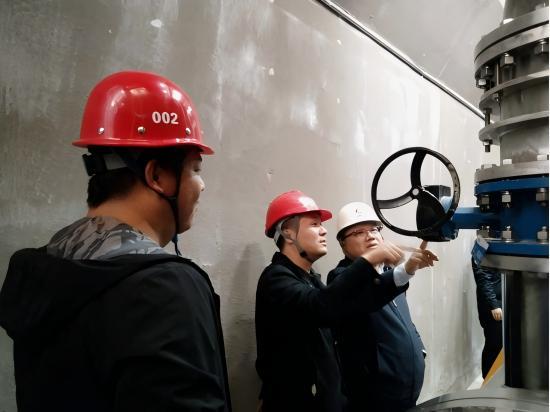 筑路架橋十余載，我們與改革共成長(zhǎng)