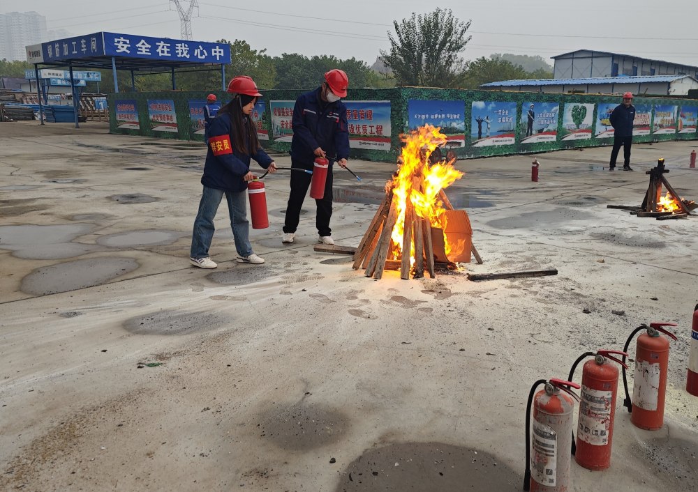 百日攻堅筑防線 恪盡職守護(hù)平安