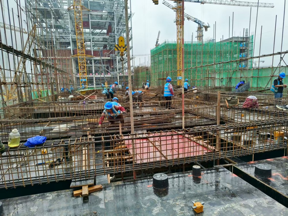 陜煤建設(shè)韓城分公司土建四項(xiàng)目部：歲寒攻堅(jiān)正當(dāng)時(shí)，鐵軍鏖戰(zhàn)展雄風(fēng)