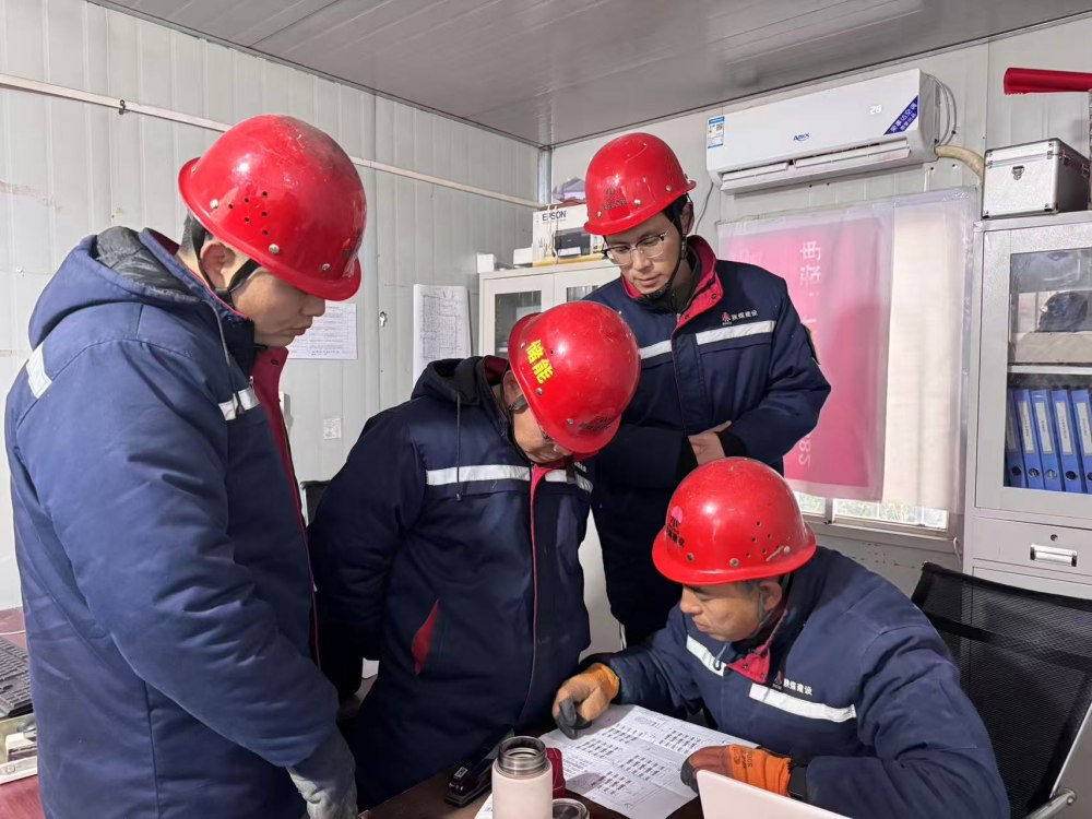 陜煤建設(shè)機(jī)電安裝公司新能源項(xiàng)目部：抓項(xiàng)目、強(qiáng)管理、穩(wěn)安全 精準(zhǔn)發(fā)力開新局