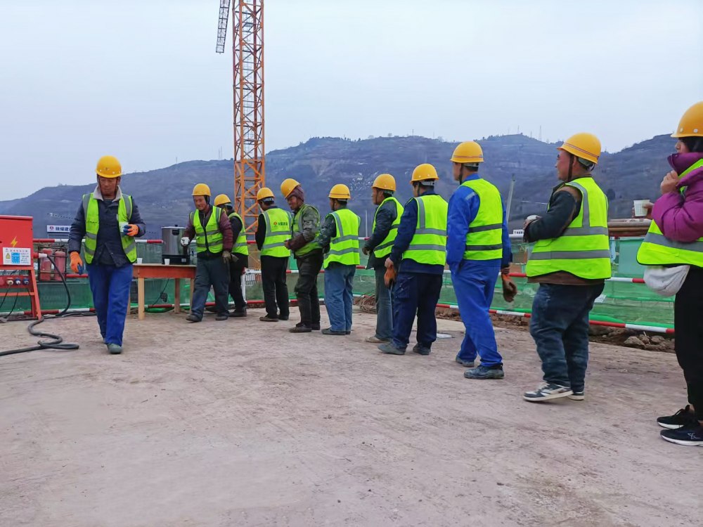 陜煤建設韓城分公司土建六項目部：跑好新春“第一棒”，韓城北站物流集運中心項目樁基礎建設階段性工程圓滿完成