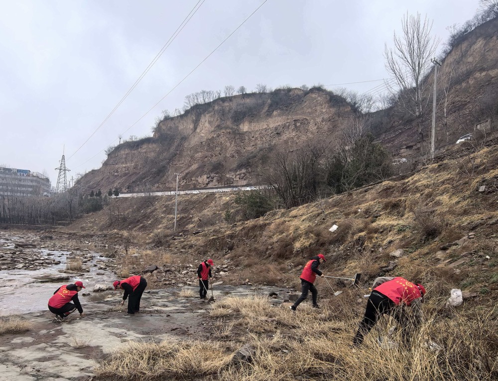 陜煤建設(shè)礦建二公司王峰項目部：傳承雷鋒精神 彰顯青年擔(dān)當(dāng)