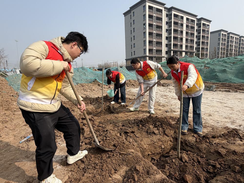 陜煤建設(shè)天工公司：“綠”動(dòng)春日 充“植”美好